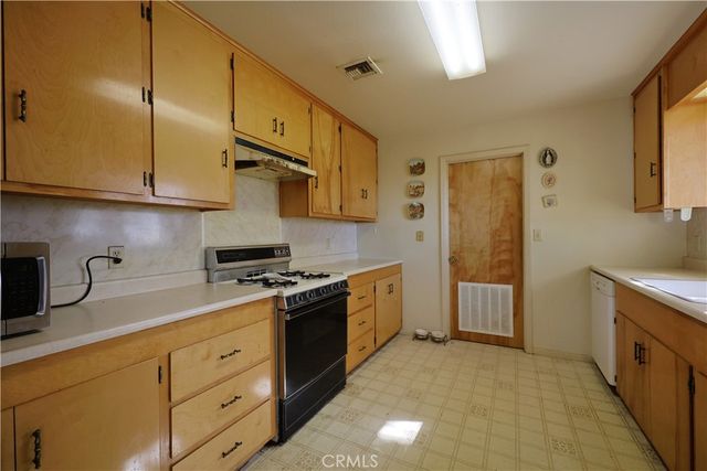 7540 W Avenue A, Lancaster, CA 93536