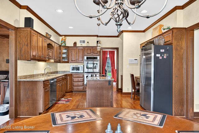12303 Old Lucas Ln, Louisville, KY 40223