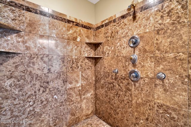 12303 Old Lucas Ln, Louisville, KY 40223