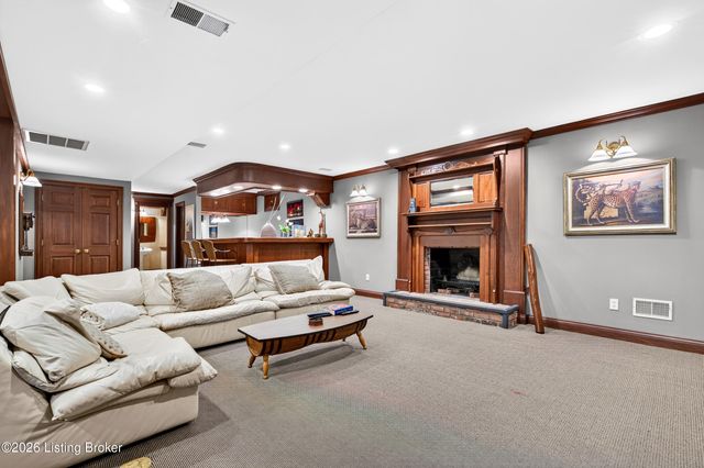 12303 Old Lucas Ln, Louisville, KY 40223