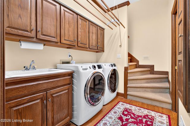 12303 Old Lucas Ln, Louisville, KY 40223