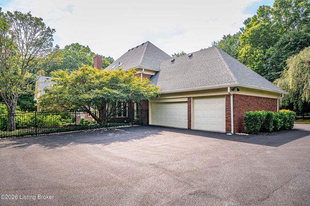 12303 Old Lucas Ln, Louisville, KY 40223