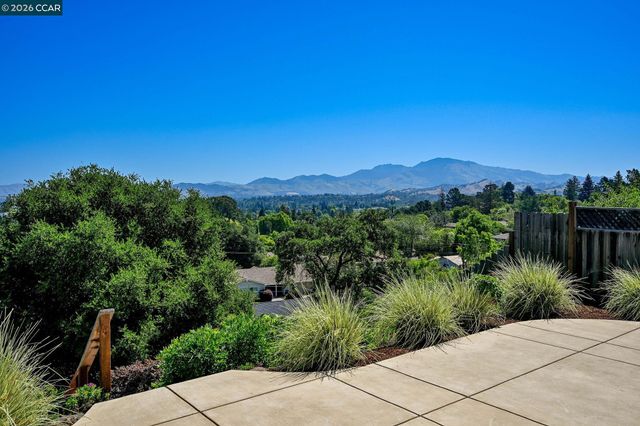 1034 Alfred Ave, Walnut Creek, CA 94597