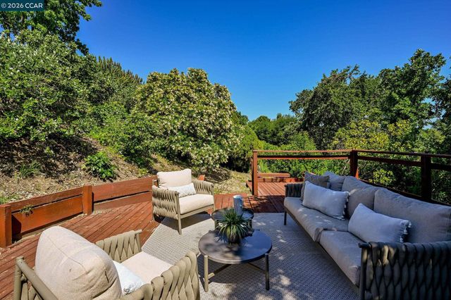 1034 Alfred Ave, Walnut Creek, CA 94597