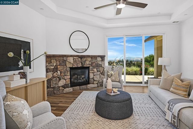 1034 Alfred Ave, Walnut Creek, CA 94597