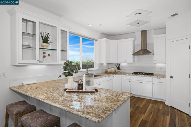 1034 Alfred Ave, Walnut Creek, CA 94597