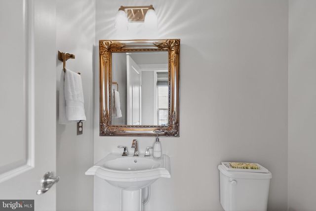 4 WEDGE WAY, Pikesville, MD 21208