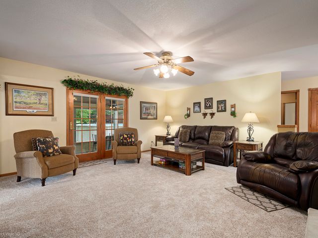 295 W Grandin Road, Morris, IL 60450