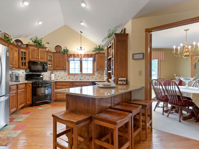 295 W Grandin Road, Morris, IL 60450