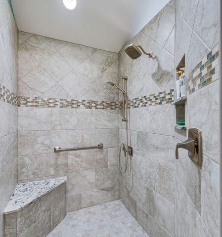 295 W Grandin Road, Morris, IL 60450