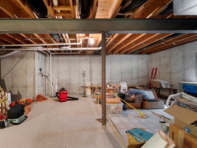 295 W Grandin Road, Morris, IL 60450