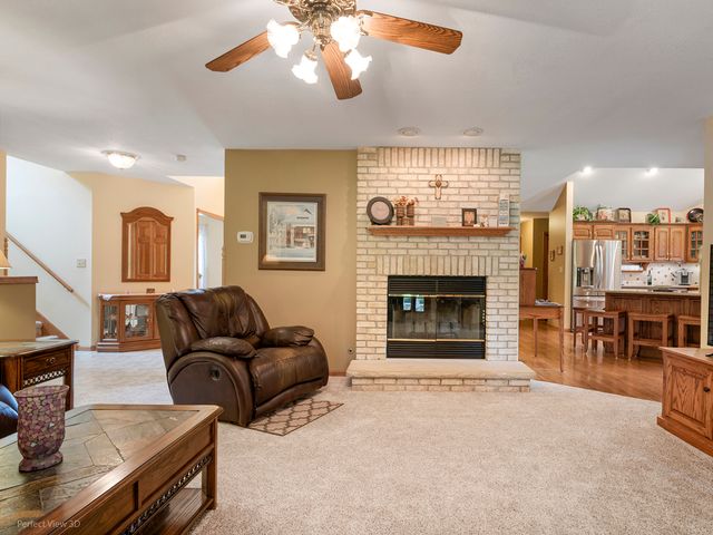 295 W Grandin Road, Morris, IL 60450