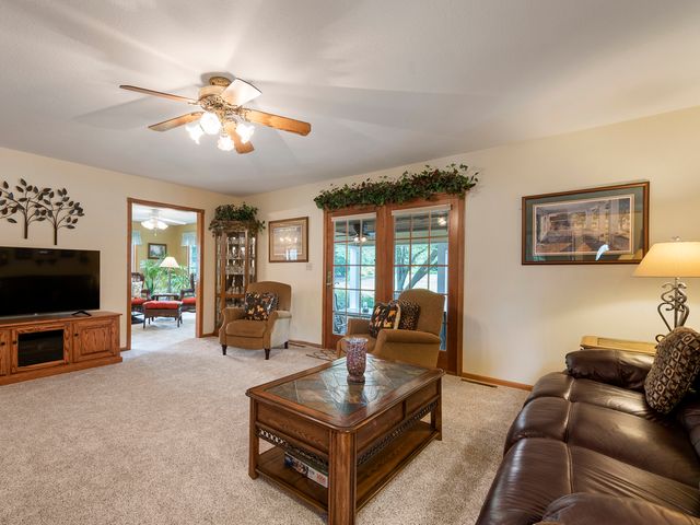 295 W Grandin Road, Morris, IL 60450