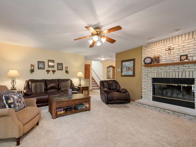 295 W Grandin Road, Morris, IL 60450
