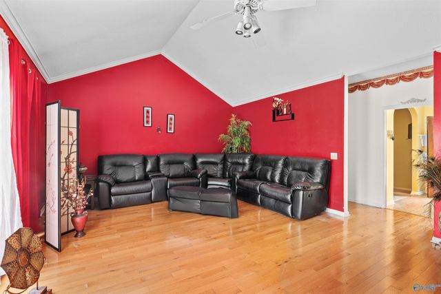 102 Maverick Drive, Harvest, AL 35749