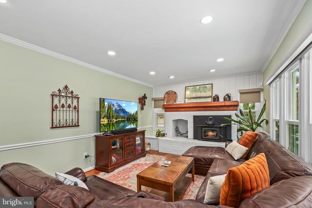 6492 AIRLIE RD, Warrenton, VA 20187
