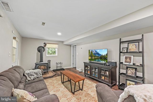 6492 AIRLIE RD, Warrenton, VA 20187