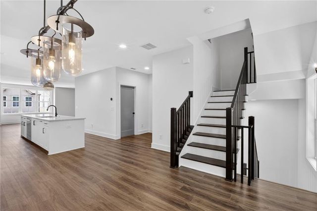 24 Becker Place, Atlanta, GA 30307