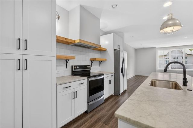 24 Becker Place, Atlanta, GA 30307