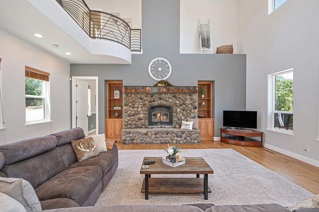 20758 S Manzanita Hills Rd, Colfax, CA 95713