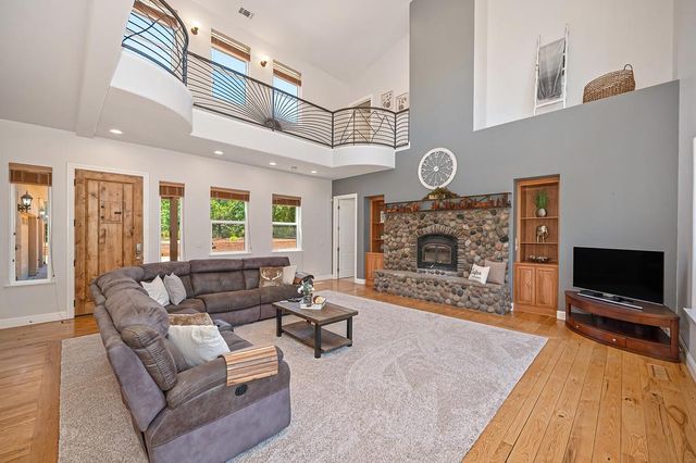 20758 S Manzanita Hills Rd, Colfax, CA 95713
