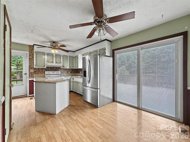 169 Hemingway Lane, Statesville, NC 28625