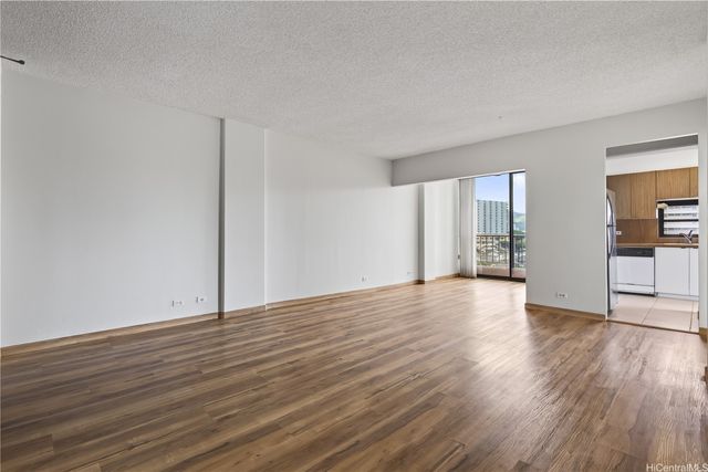 1314 Victoria Street 502, Honolulu, HI 96814