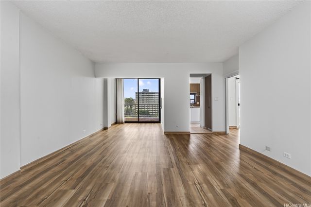 1314 Victoria Street 502, Honolulu, HI 96814