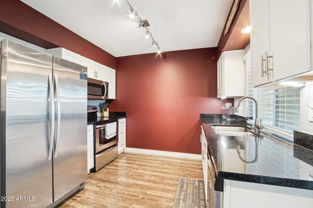 10921 W SANTA FE Drive, Sun City, AZ 85351