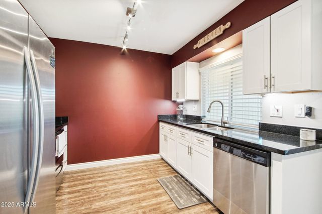 10921 W SANTA FE Drive, Sun City, AZ 85351