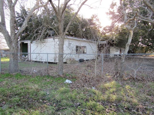 1103 Us Highway 59 N, Edna, TX 77957