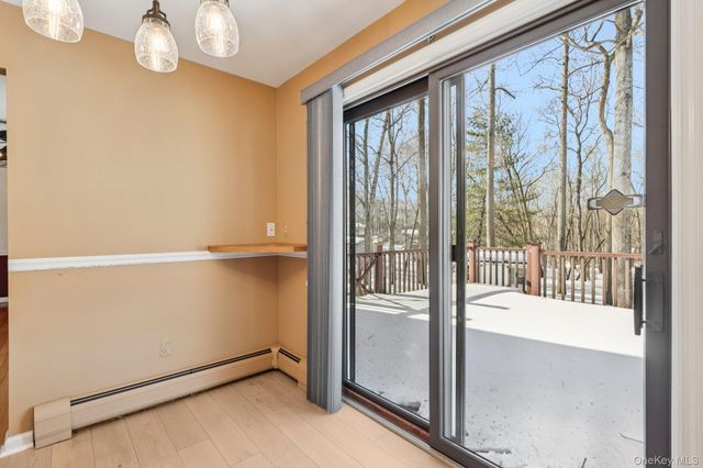 21 Bridge Road, Nanuet, NY 10954