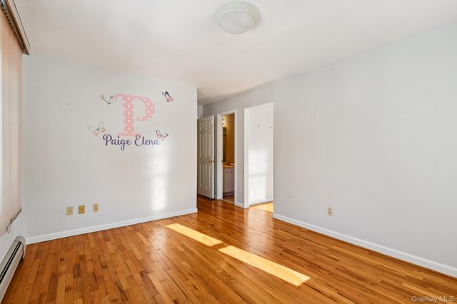 21 Bridge Road, Nanuet, NY 10954