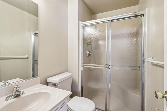 21 Bridge Road, Nanuet, NY 10954