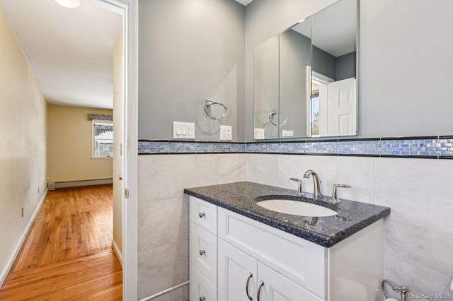 21 Bridge Road, Nanuet, NY 10954