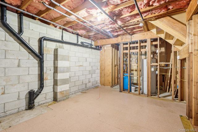 21 Bridge Road, Nanuet, NY 10954