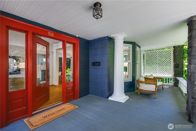918 18th Avenue E, Seattle, WA 98122