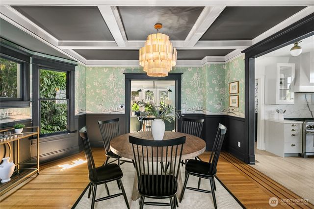 918 18th Avenue E, Seattle, WA 98122