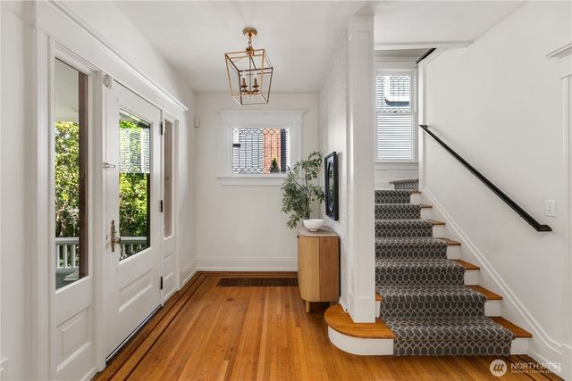 918 18th Avenue E, Seattle, WA 98122