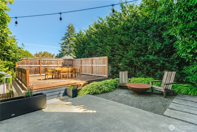 918 18th Avenue E, Seattle, WA 98122