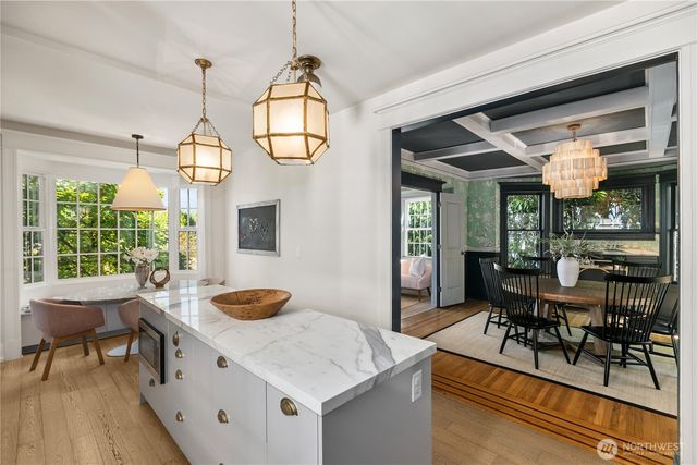918 18th Avenue E, Seattle, WA 98122
