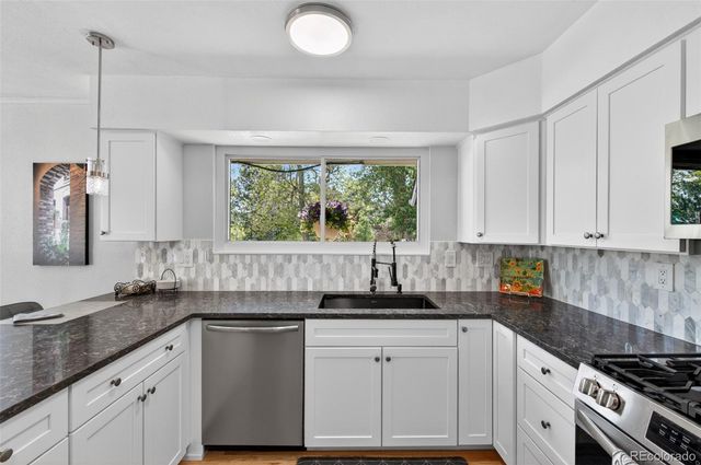 8093 S Vermejo Peak, Littleton, CO 80127