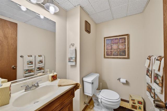 8093 S Vermejo Peak, Littleton, CO 80127