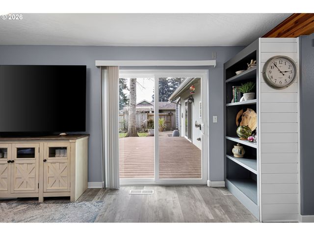 1360 ANDERSEN Ln, Eugene, OR 97404