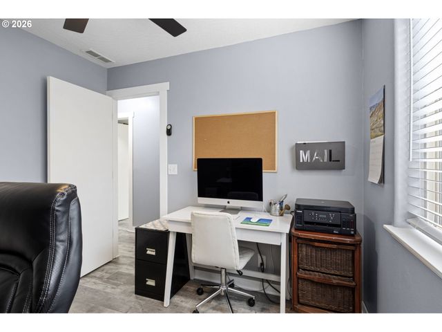 1360 ANDERSEN Ln, Eugene, OR 97404