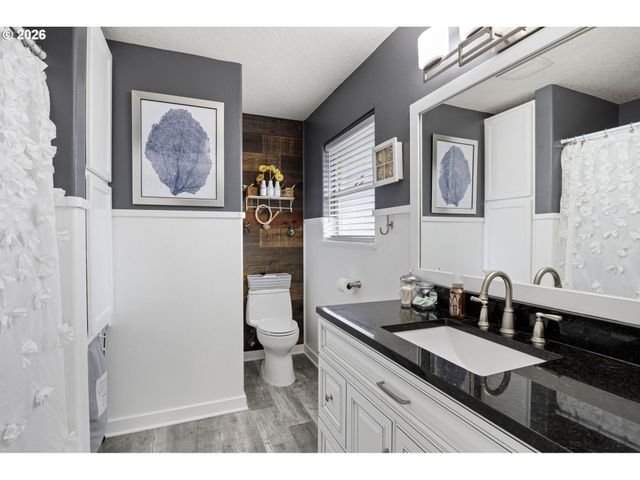 1360 ANDERSEN Ln, Eugene, OR 97404