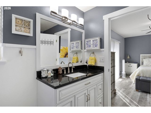 1360 ANDERSEN Ln, Eugene, OR 97404