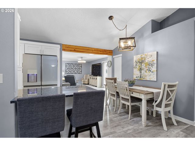 1360 ANDERSEN Ln, Eugene, OR 97404