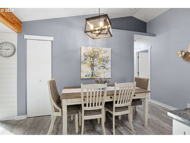 1360 ANDERSEN Ln, Eugene, OR 97404