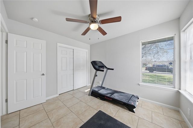 1430 Madrid, Corpus Christi, TX 78416